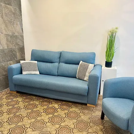 De Estilo Tradicional Cordobés En Plaza De La Corredera *