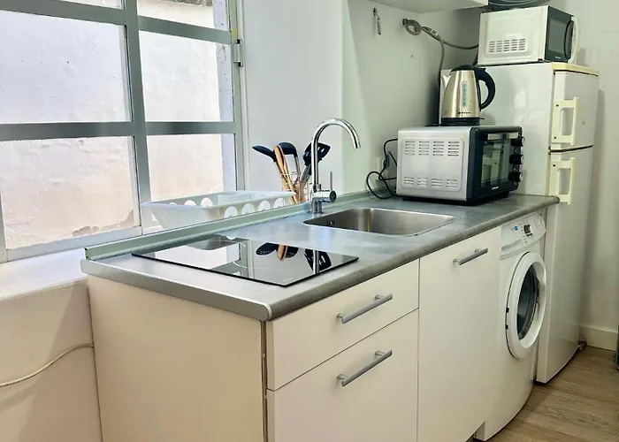 Apartamento De Estilo Tradicional Cordobés En Plaza De La Corredera