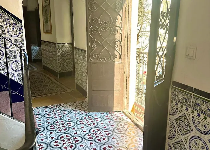 Apartamento De Estilo Tradicional Cordobés En Plaza De La Corredera