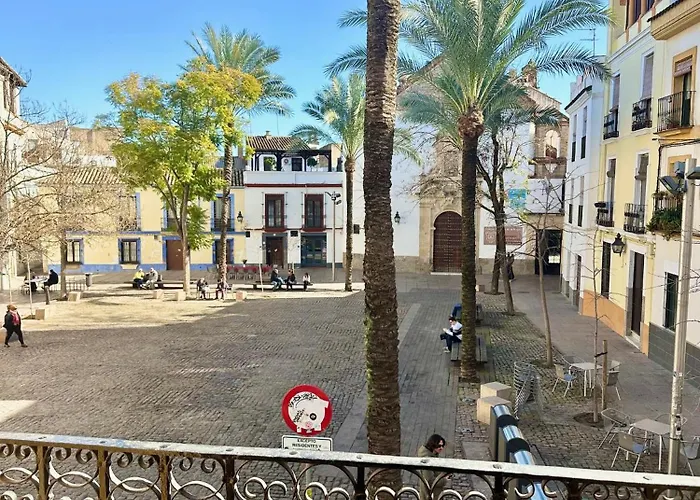 De Estilo Tradicional Cordobés En Plaza De La Corredera Apartamento *