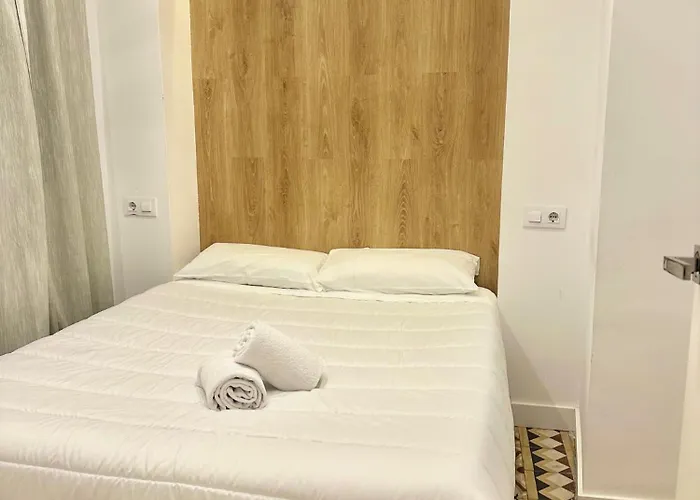 De Estilo Tradicional Cordobés En Plaza De La Corredera * Córdoba